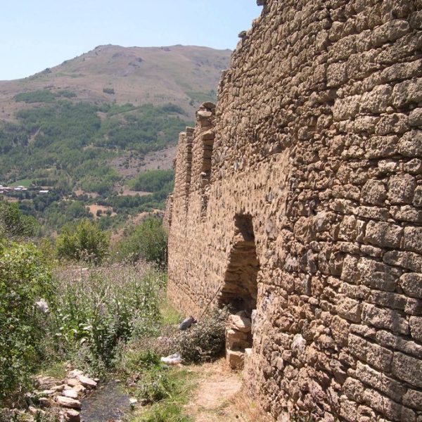 Εξωτερική περίφραξη από την Ιερά Μονή Τιμίου Προδρόμου Ιμέρων Πόντου.
